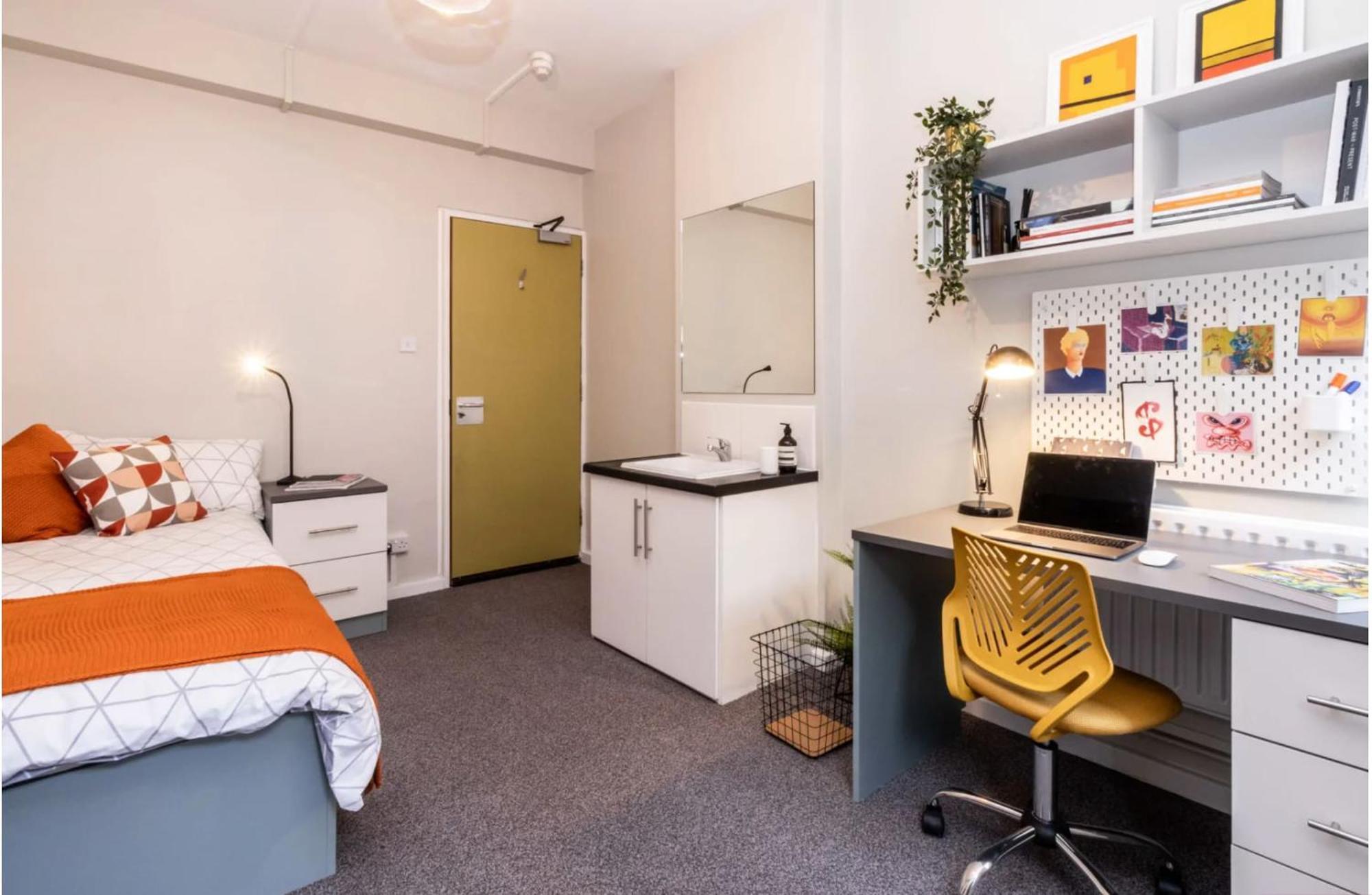 Spacious Room With Shared Facilities لندن المظهر الخارجي الصورة
