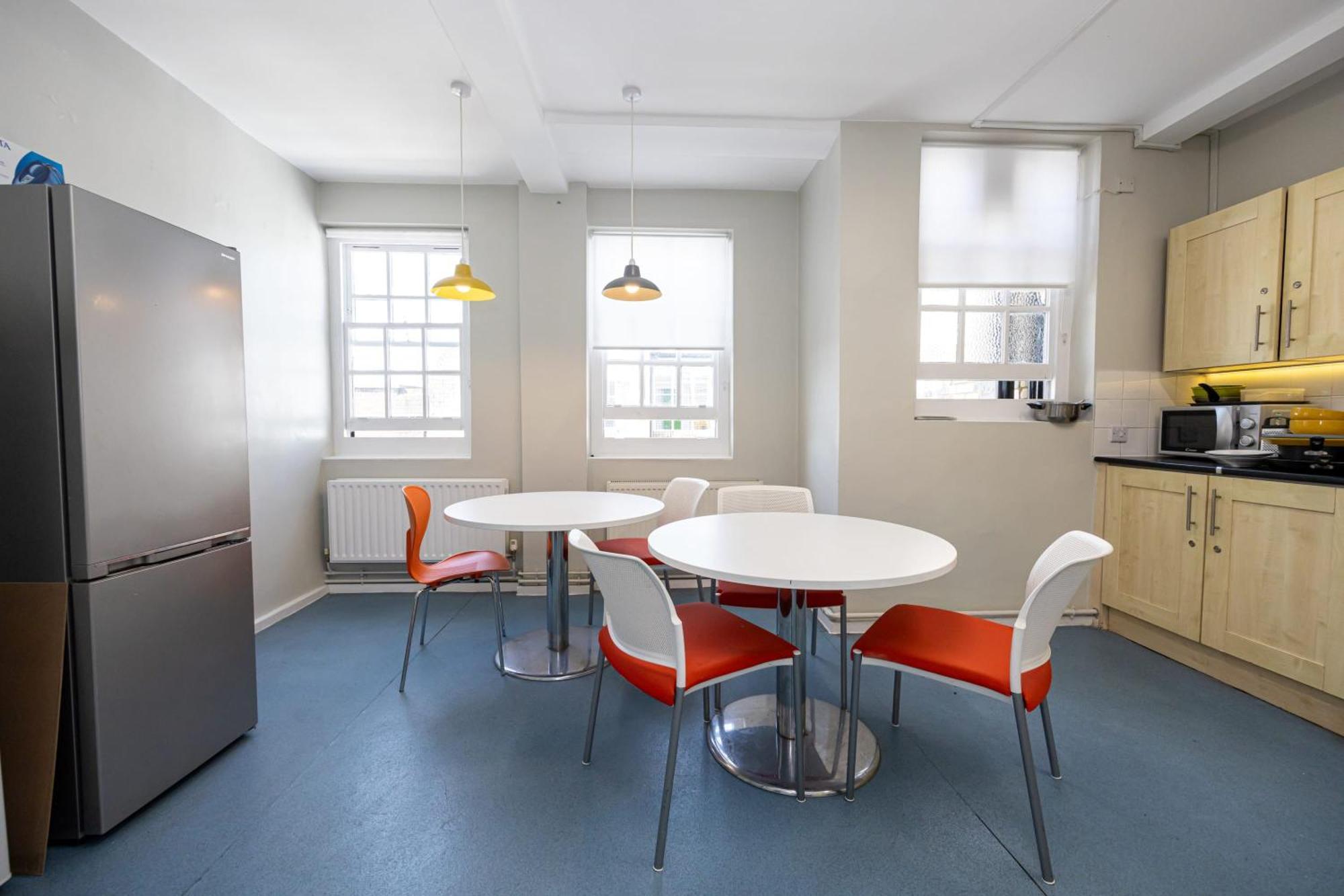 Spacious Room With Shared Facilities لندن المظهر الخارجي الصورة