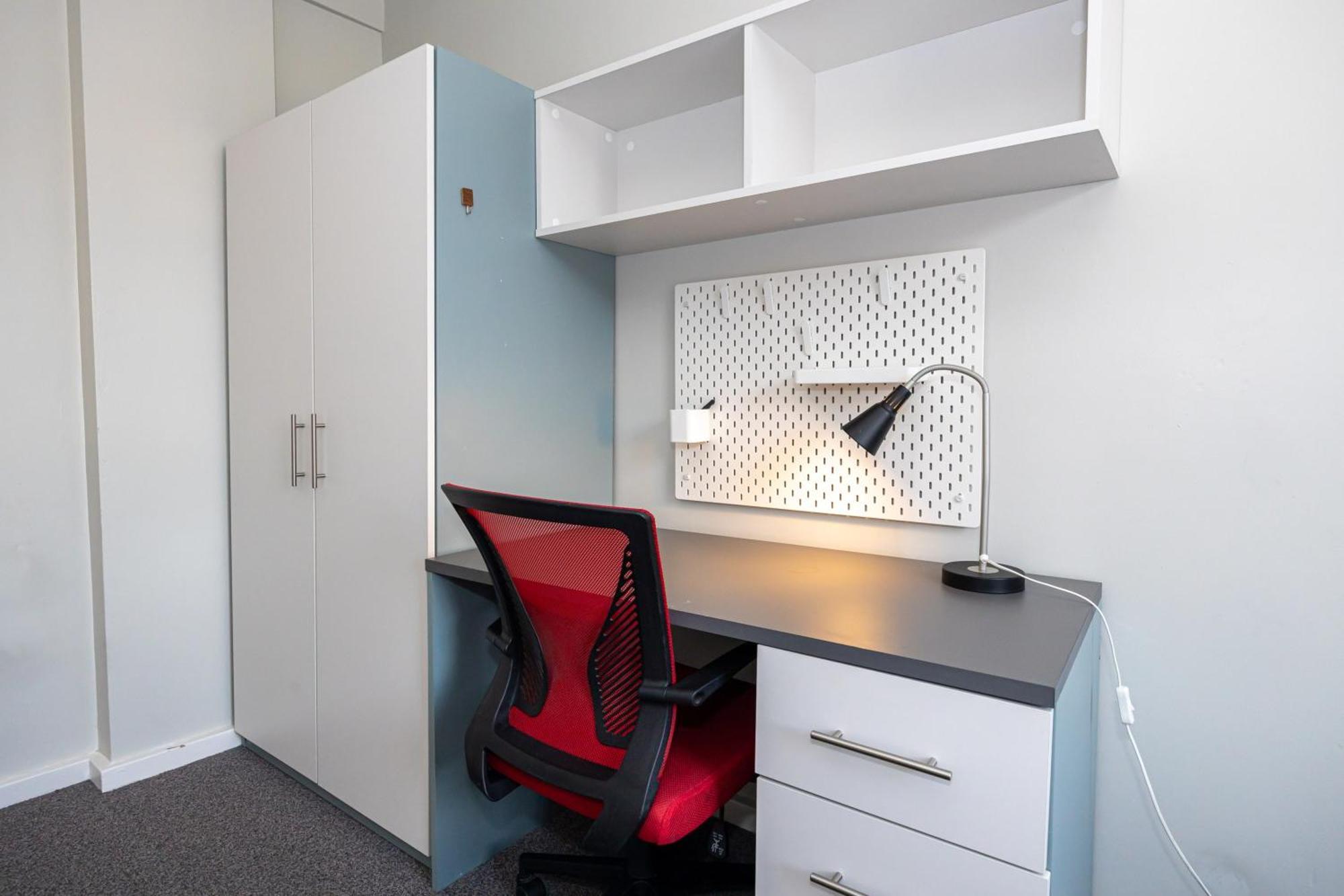 Spacious Room With Shared Facilities لندن المظهر الخارجي الصورة